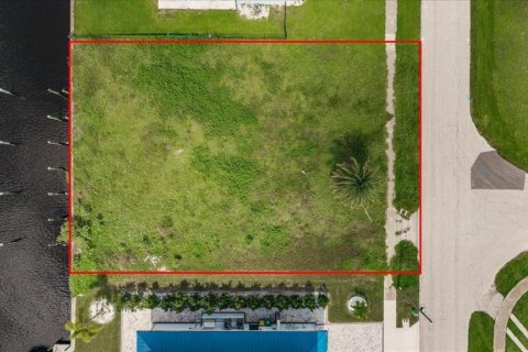 Terrain à vendre à Port Charlotte, Floride № 2385624 - photo 8