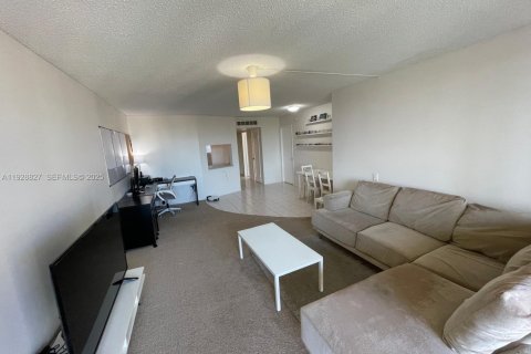 Купить кондоминиум в Майами, Флорида 1 спальня, 96.25м2, № 1987227 - фото 15