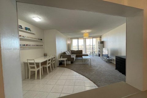 Купить кондоминиум в Майами, Флорида 1 спальня, 96.25м2, № 1987227 - фото 11