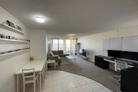 Купить кондоминиум в Майами, Флорида 1 спальня, 96.25м2, № 1987227 - фото 13