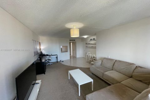 Купить кондоминиум в Майами, Флорида 1 спальня, 96.25м2, № 1987227 - фото 21