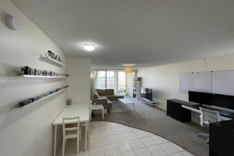 Купить кондоминиум в Майами, Флорида 1 спальня, 96.25м2, № 1987227 - фото 3