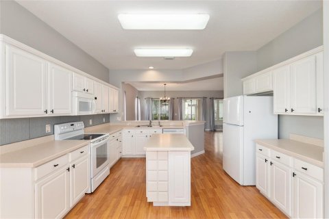 House in Summerfield, Florida 2 bedrooms, 197.88 sq.m. № 2111071 - photo 16
