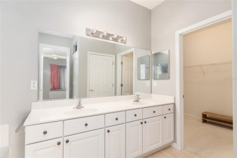 House in Summerfield, Florida 2 bedrooms, 197.88 sq.m. № 2111071 - photo 28
