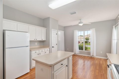 House in Summerfield, Florida 2 bedrooms, 197.88 sq.m. № 2111071 - photo 19