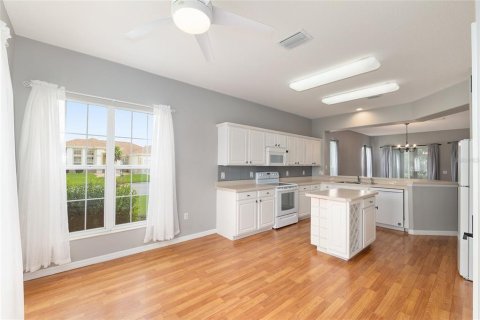 House in Summerfield, Florida 2 bedrooms, 197.88 sq.m. № 2111071 - photo 21