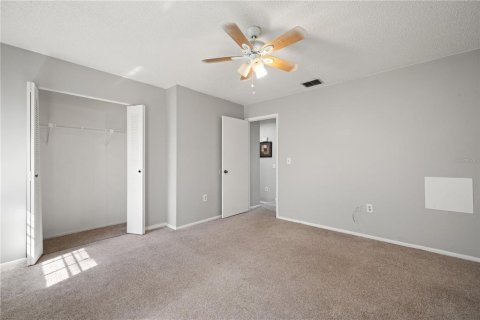 Townhouse in Lakeland, Florida 2 bedrooms, 92.16 sq.m. № 1873678 - photo 13
