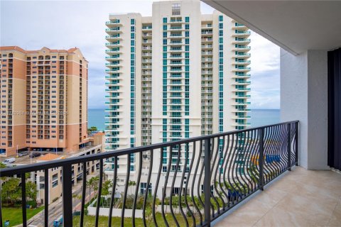 Condominio en venta en Fort Lauderdale, Florida, 3 dormitorios, 184.88 m2 № 1712240 - foto 30