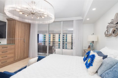 Condominio en venta en Fort Lauderdale, Florida, 3 dormitorios, 184.88 m2 № 1712240 - foto 21