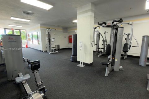 Apartamento en alquiler en Sunny Isles Beach, Florida, 1 dormitorio, 65.5 m2 № 1966043 - foto 21