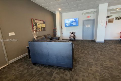 Apartamento en alquiler en Sunny Isles Beach, Florida, 1 dormitorio, 65.5 m2 № 1966043 - foto 18