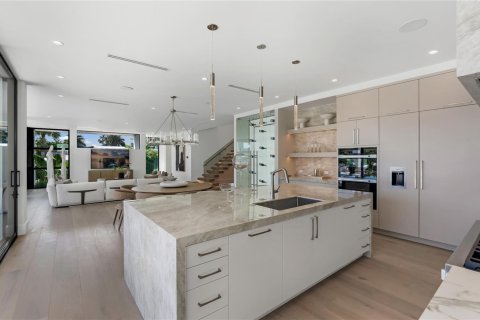 House in Fort Lauderdale, Florida 5 bedrooms, 503.9 sq.m. № 2190056 - photo 27