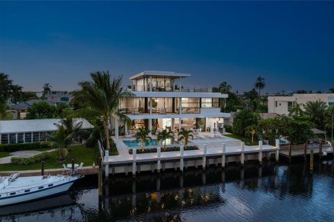 House in Fort Lauderdale, Florida 5 bedrooms, 503.9 sq.m. № 2190056 - photo 16