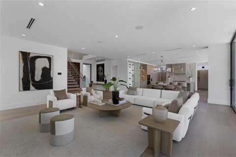 House in Fort Lauderdale, Florida 5 bedrooms, 503.9 sq.m. № 2190056 - photo 23