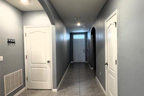 Villa ou maison à louer à Saint Cloud, Floride: 4 chambres, 169.83 m2 № 2415598 - photo 17