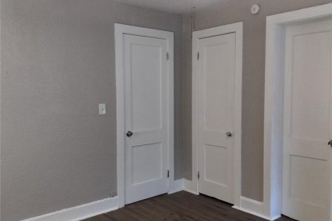 Villa ou maison à louer à Winter Haven, Floride: 2 chambres, 78.22 m2 № 2437347 - photo 10