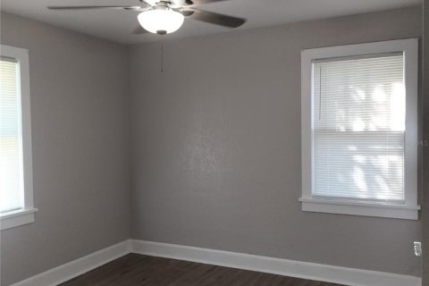 Villa ou maison à louer à Winter Haven, Floride: 2 chambres, 78.22 m2 № 2437347 - photo 13