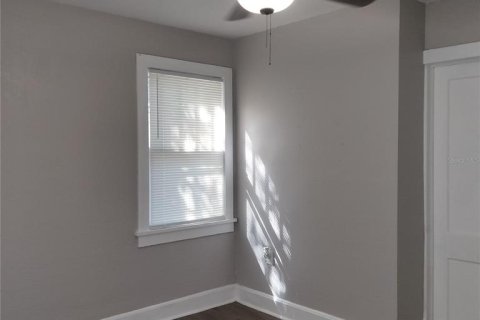 Villa ou maison à louer à Winter Haven, Floride: 2 chambres, 78.22 m2 № 2437347 - photo 24