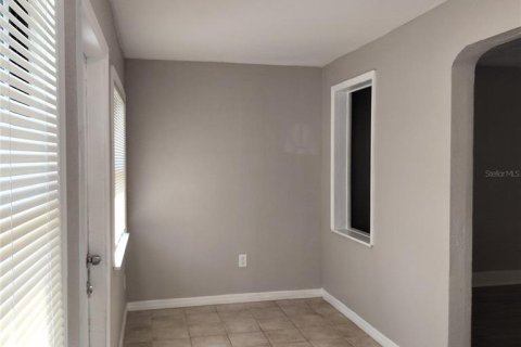 Villa ou maison à louer à Winter Haven, Floride: 2 chambres, 78.22 m2 № 2437347 - photo 15