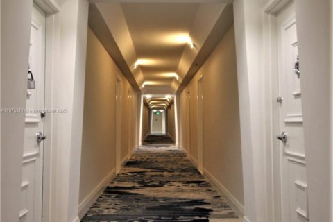 Condominio en alquiler en Miami Beach, Florida, 2 dormitorios, 95.69 m2 № 2080284 - foto 24