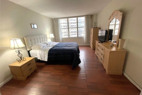 Copropriété à louer à Miami Beach, Floride: 2 chambres, 95.69 m2 № 2080284 - photo 9