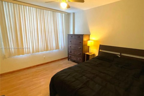 Copropriété à louer à Miami Beach, Floride: 2 chambres, 95.69 m2 № 2080284 - photo 15