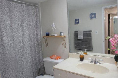 Condominio en alquiler en Miami Beach, Florida, 2 dormitorios, 95.69 m2 № 2080284 - foto 27