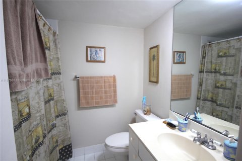 Condominio en alquiler en Miami Beach, Florida, 2 dormitorios, 95.69 m2 № 2080284 - foto 28