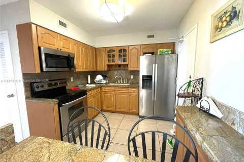 Copropriété à louer à Miami Beach, Floride: 2 chambres, 95.69 m2 № 2080284 - photo 8
