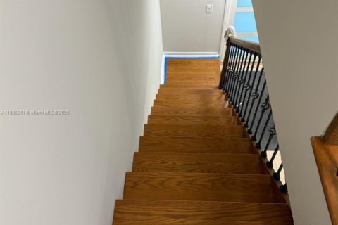 Adosado en alquiler en Fort Lauderdale, Florida, 2 dormitorios, 100.33 m2 № 1931720 - foto 9