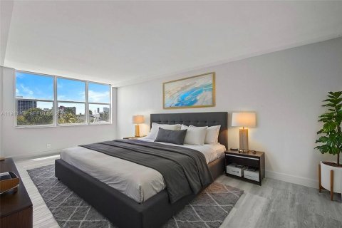 Copropriété à louer à Hallandale Beach, Floride: 2 chambres, 121.79 m2 № 1997219 - photo 9