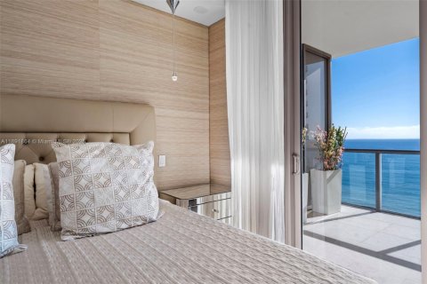 Condo in Bal Harbour, Florida, 3 bedrooms  № 1943906 - photo 23