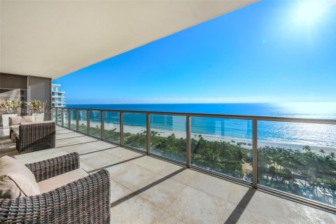 Condo in Bal Harbour, Florida, 3 bedrooms  № 1943906 - photo 1
