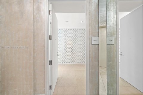 Condo in Bal Harbour, Florida, 3 bedrooms  № 1943906 - photo 5
