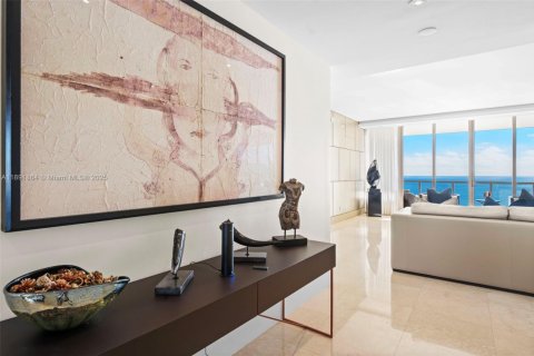 Condo in Bal Harbour, Florida, 3 bedrooms  № 1943906 - photo 7