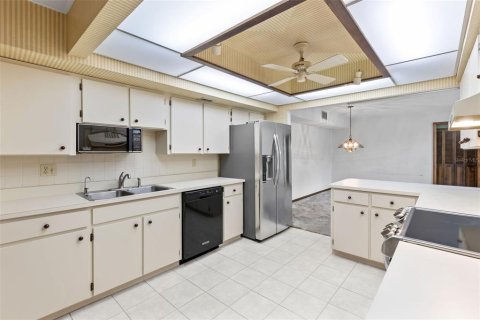 Townhouse in Ormond Beach, Florida 3 bedrooms, 177.81 sq.m. № 1785995 - photo 27