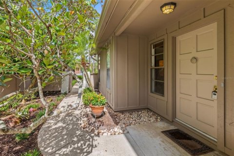 Townhouse in Ormond Beach, Florida 3 bedrooms, 177.81 sq.m. № 1785995 - photo 5