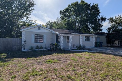 Villa ou maison à Tampa, Floride 3 chambres, 108.88 m2 № 2421766