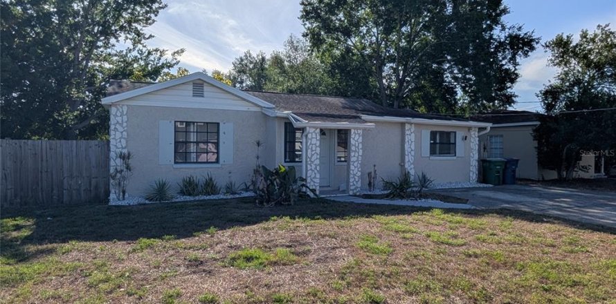 Villa ou maison à Tampa, Floride 3 chambres, 108.88 m2 № 2421766