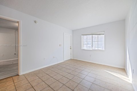 Купить кондоминиум в Хомстед, Флорида 2 спальни, 76.37м2, № 2026617 - фото 4