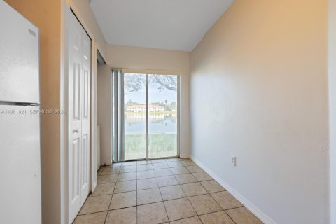 Купить кондоминиум в Хомстед, Флорида 2 спальни, 76.37м2, № 2026617 - фото 9