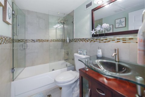 Copropriété à louer à Hollywood, Floride: 1 chambre, 77.57 m2 № 1833827 - photo 11