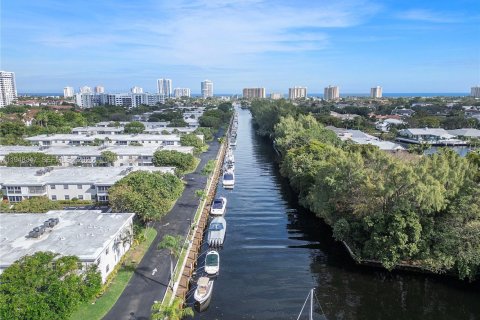 Снять в аренду кондоминиум в Форт-Лодердейл, Флорида 2 спальни, 111.48м2, № 2004365 - фото 18