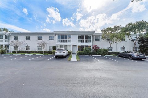 Снять в аренду кондоминиум в Форт-Лодердейл, Флорида 2 спальни, 111.48м2, № 2004365 - фото 23