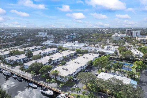 Снять в аренду кондоминиум в Форт-Лодердейл, Флорида 2 спальни, 111.48м2, № 2004365 - фото 26