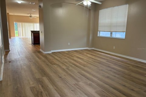 House in Tampa, Florida 4 bedrooms, 200.2 sq.m. № 1787836 - photo 2