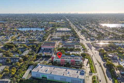 Купить коммерческую недвижимость в Хайалиа, Флорида № 2063215 - фото 17