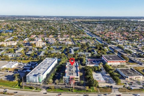 Купить коммерческую недвижимость в Хайалиа, Флорида № 2063215 - фото 18