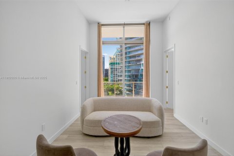 Condo in Miami, Florida, 2 bedrooms  № 1953521 - photo 7