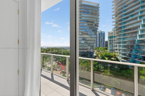 Condo in Miami, Florida, 2 bedrooms  № 1953521 - photo 24